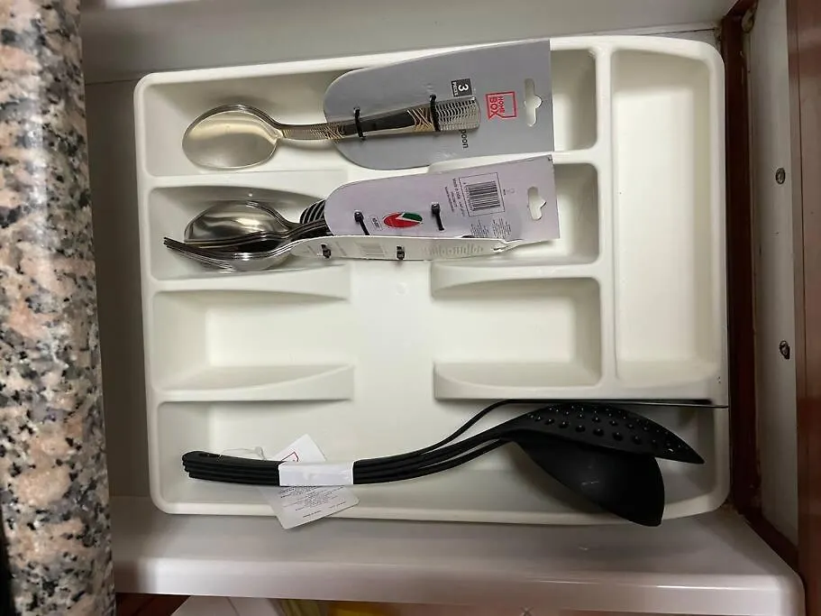 Lovely 2-Bedroom Hall Kitchen Furnished Auh Uae أبو ظبي شقة
