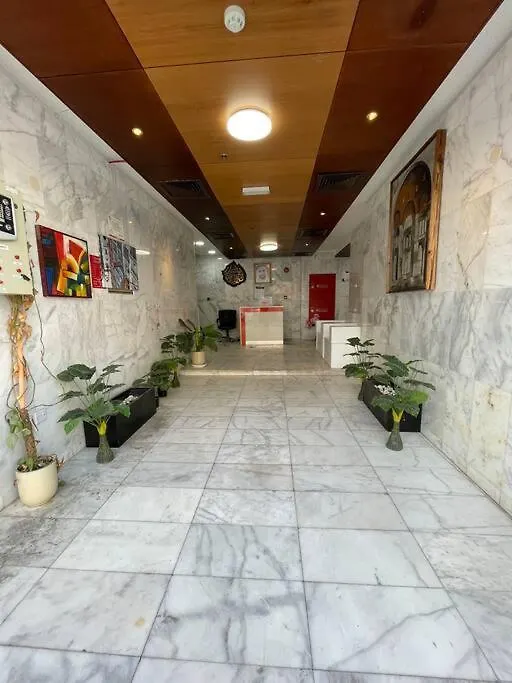 Lovely 2-Bedroom Hall Kitchen Furnished Auh Uae أبو ظبي 0*,