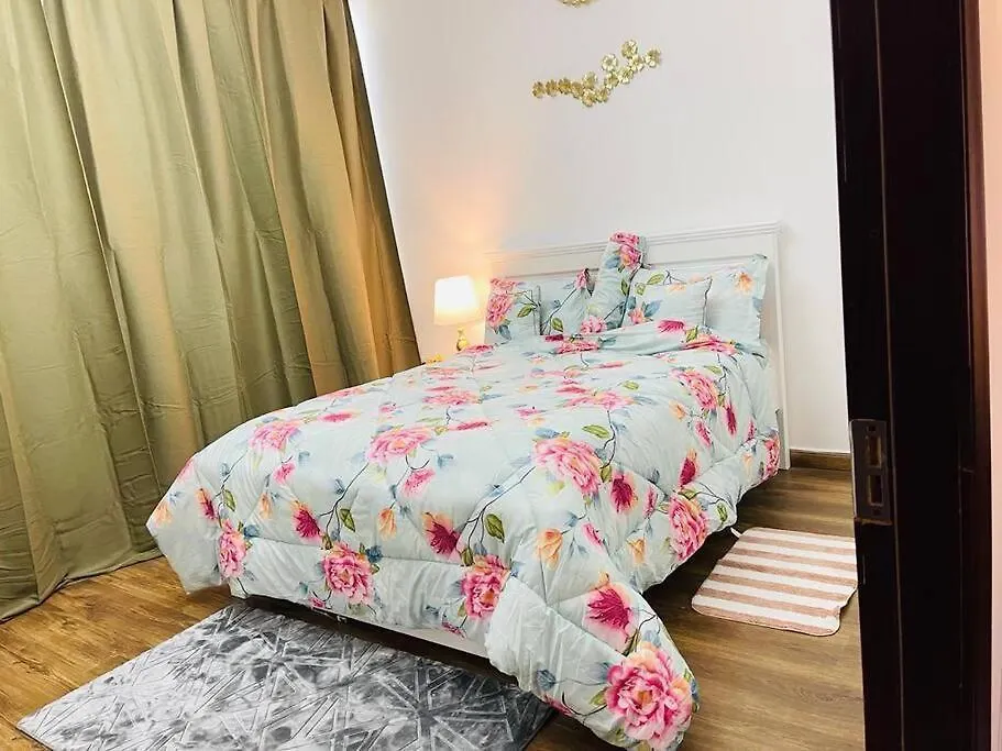 Lovely 2-Bedroom Hall Kitchen Furnished Auh Uae أبو ظبي 0*,